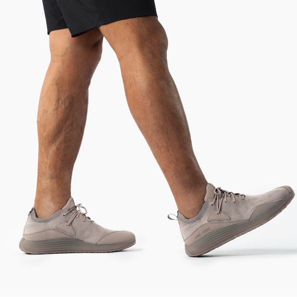 Party Sale $35. 🔥 LANE-Eight Mens 10